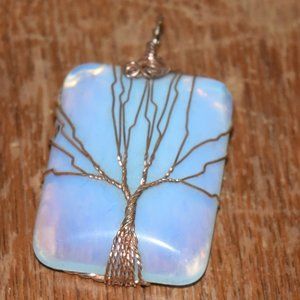 3/$15 ✨ Wrapped blue rectangular pendant | Jewelry